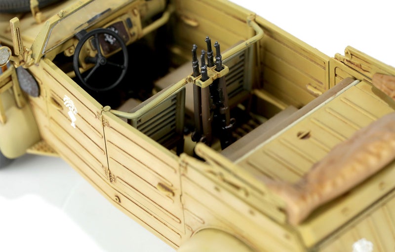 K&uuml;belwagen Type 82 North Africa (Meng 1/35)