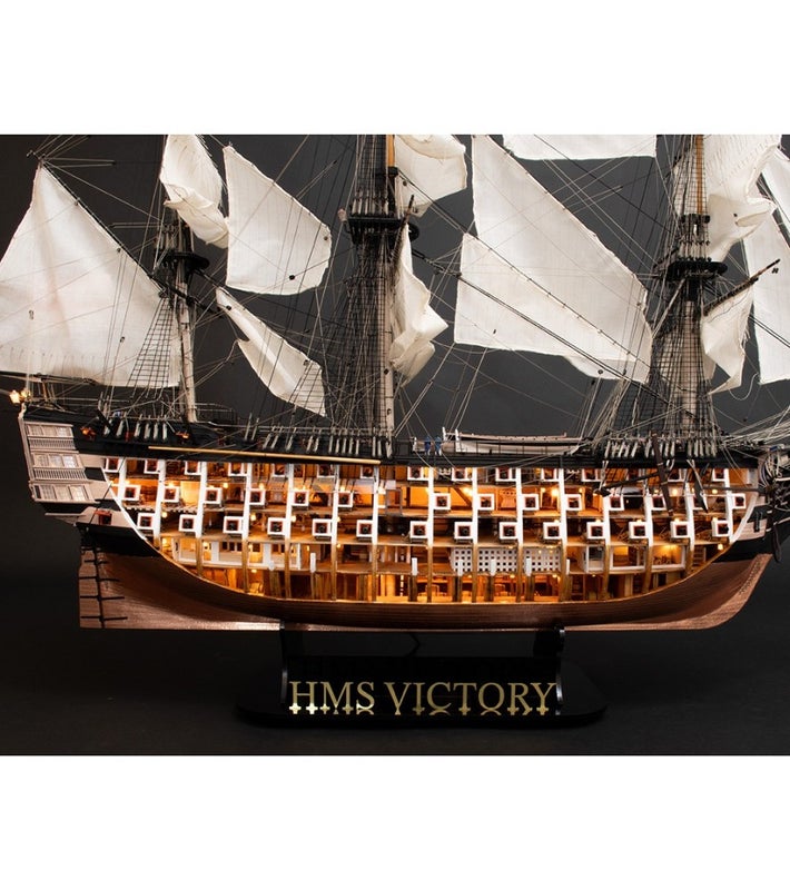 HMS Victory Trafalgar 1805 - Anatomy Version (Artesania Latina 1/84 Wooden Scale Model) TILAUSTUOTE