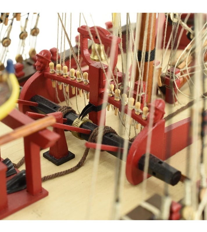 HMS Endeavour (Artesania Latina 1/65)